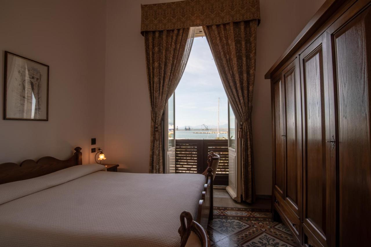 Hotel Aer Bj Vittoria กาญารี ภายนอก รูปภาพ