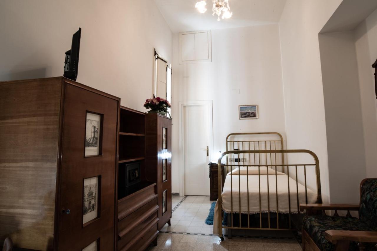 Hotel Aer Bj Vittoria กาญารี ภายนอก รูปภาพ